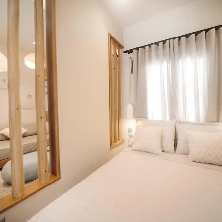 To Stenaki Κάλυμνος