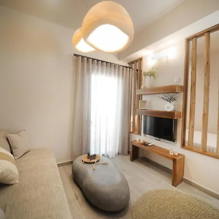 To Stenaki * Κάλυμνος