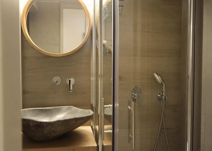 To Stenaki * Kálymnos